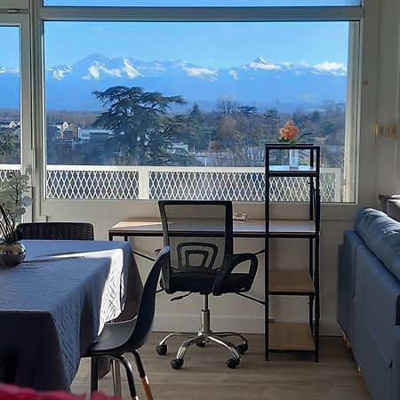 Cap Sud - 53M2- Vue Pyrenees- Hypercentre-Wifi Fibre -Nouvelle Literie Lägenhet Tarbes Exteriör bild