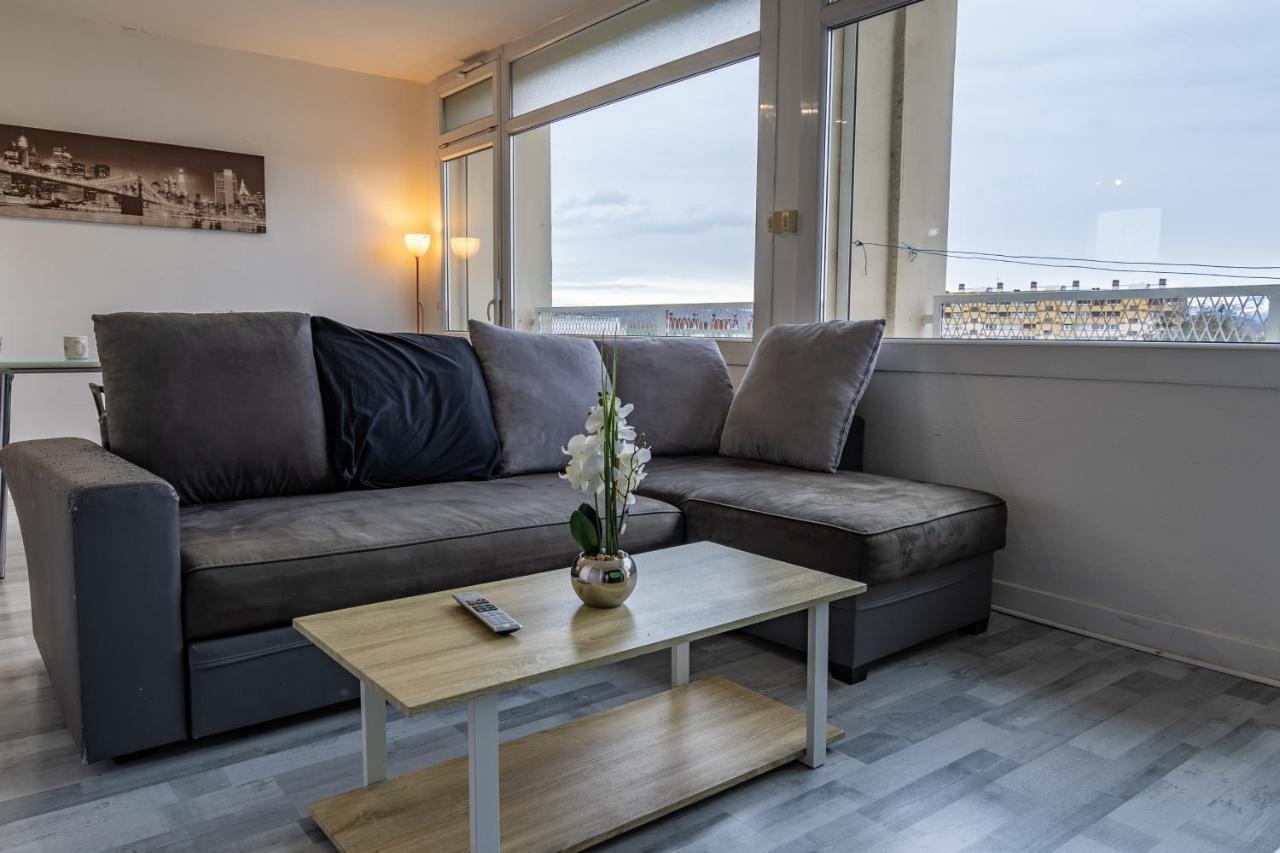 Cap Sud - 53M2- Vue Pyrenees- Hypercentre-Wifi Fibre -Nouvelle Literie Lägenhet Tarbes Exteriör bild