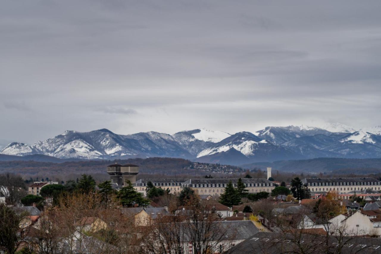 Cap Sud - 53M2- Vue Pyrenees- Hypercentre-Wifi Fibre -Nouvelle Literie Lägenhet Tarbes Exteriör bild