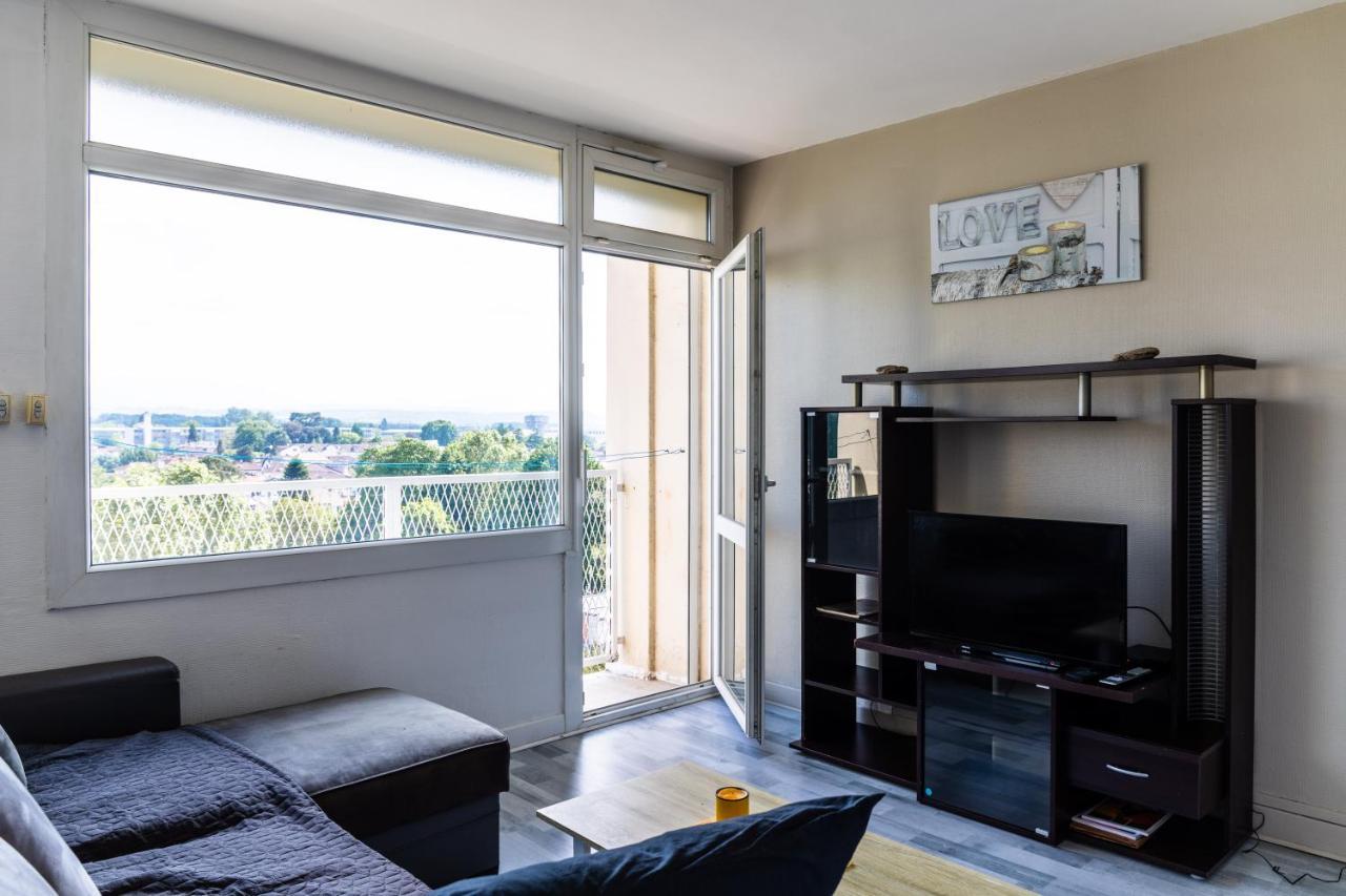 Cap Sud - 53M2- Vue Pyrenees- Hypercentre-Wifi Fibre -Nouvelle Literie Lägenhet Tarbes Exteriör bild