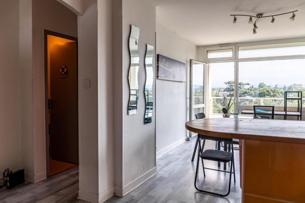Cap Sud - 53M2- Vue Pyrenees- Hypercentre-Wifi Fibre -Nouvelle Literie Lägenhet Tarbes Exteriör bild