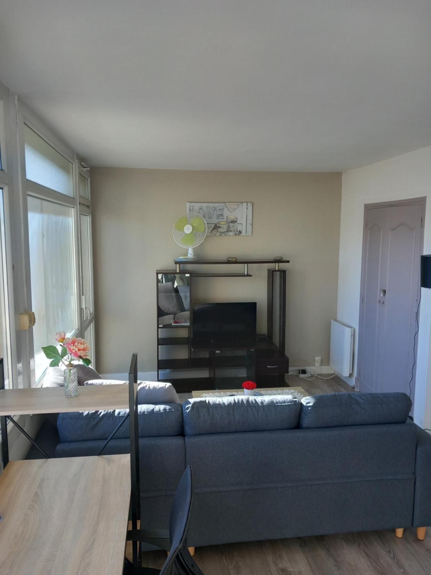 Cap Sud - 53M2- Vue Pyrenees- Hypercentre-Wifi Fibre -Nouvelle Literie Lägenhet Tarbes Exteriör bild