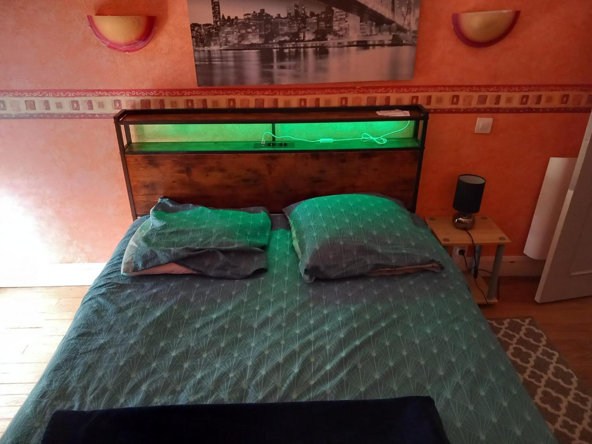 Cap Sud - 53M2- Vue Pyrenees- Hypercentre-Wifi Fibre -Nouvelle Literie Lägenhet Tarbes Exteriör bild